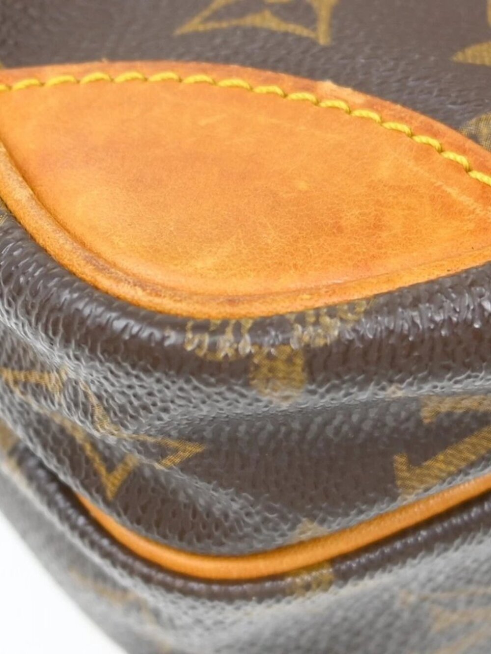 LOUIS VUITTON AMAZON CROSS BODY SHOULDER BAG - Picture 4 of 14
